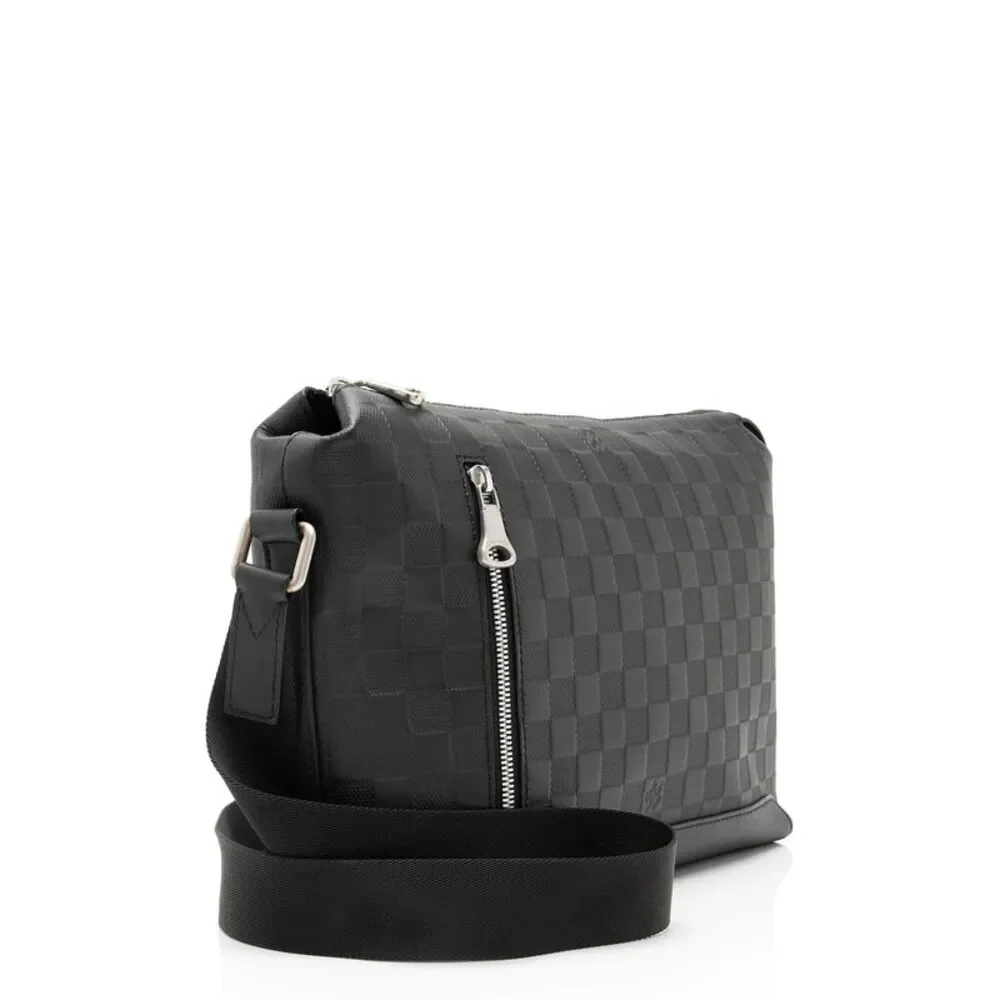 Louis Vuitton Damier Infini Discovery PM Messenger